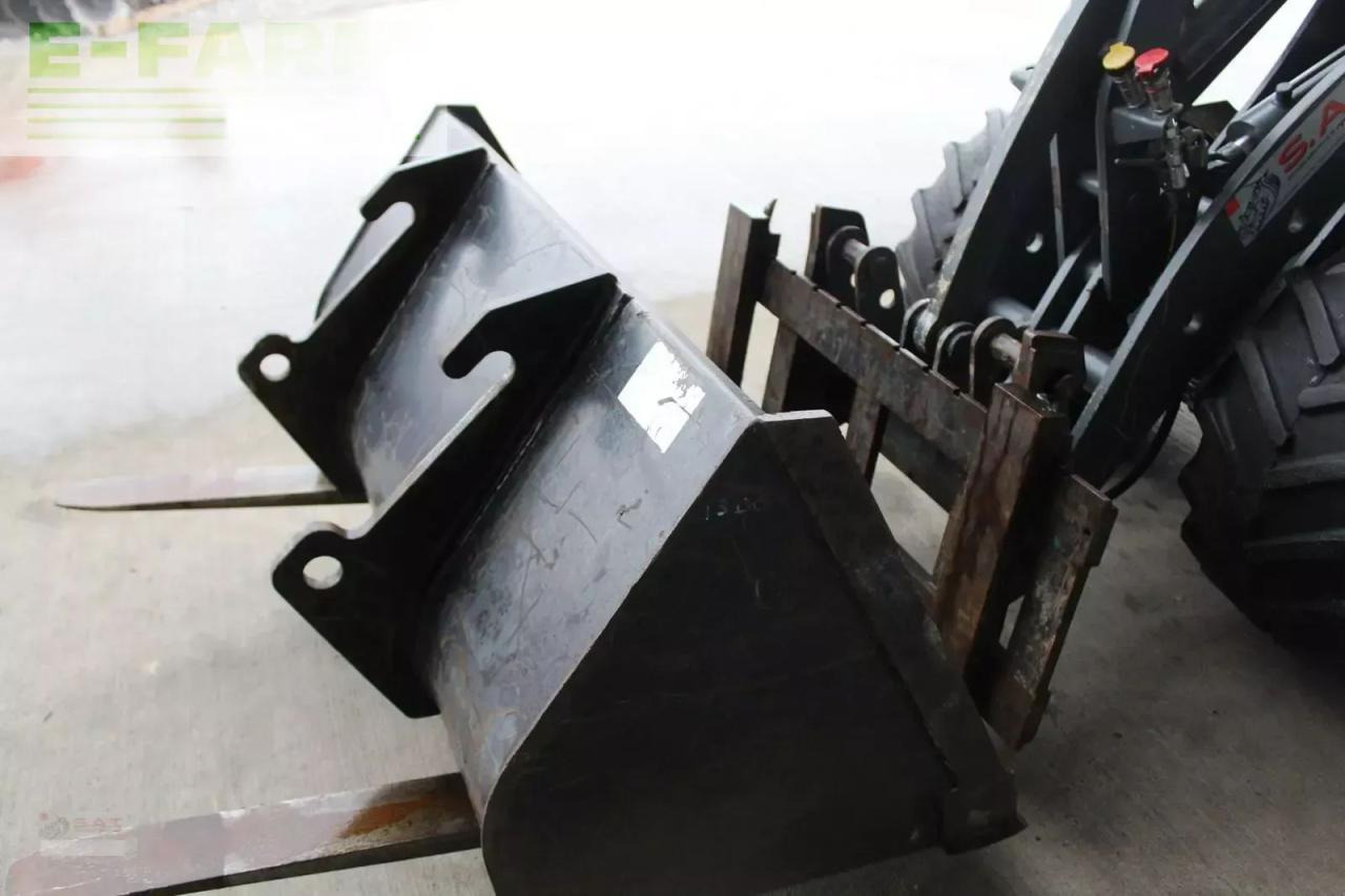 Giant hoflader d 335 t - Pala gommata: foto 4 Giant hoflader d 335 t - Pala gommata: foto 4