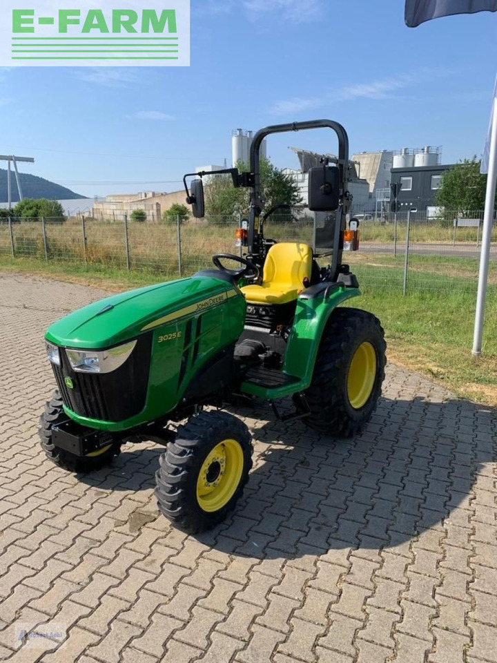 John Deere 3025e - Trattore: foto 2 John Deere 3025e - Trattore: foto 2