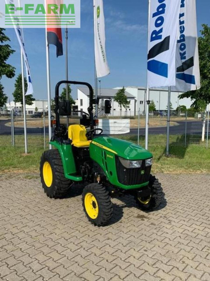 John Deere 3025e - Trattore: foto 1 John Deere 3025e - Trattore: foto 1