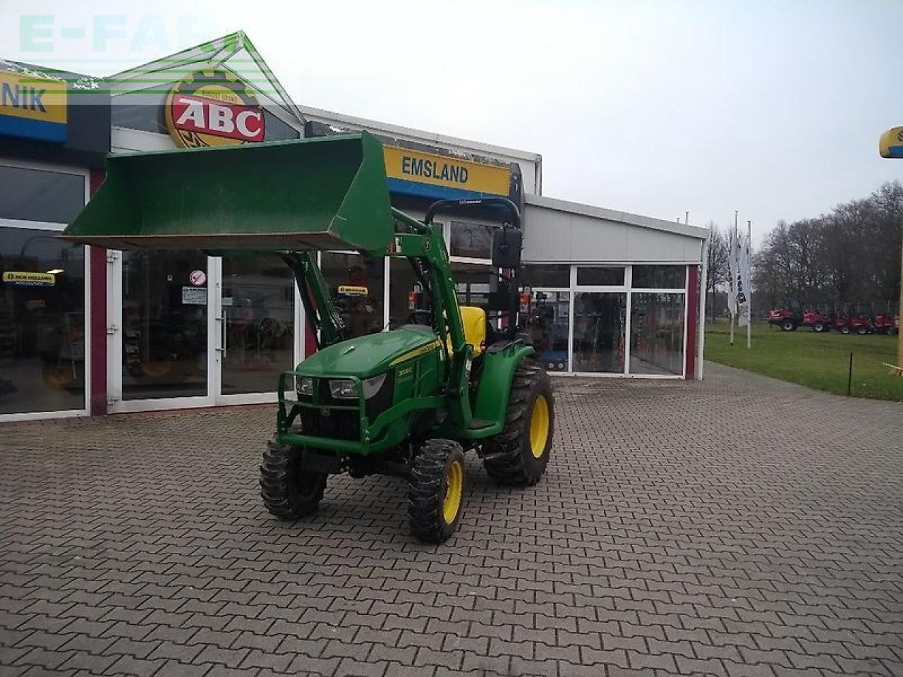 John Deere 3038e traktor - Trattore: foto 1 John Deere 3038e traktor - Trattore: foto 1
