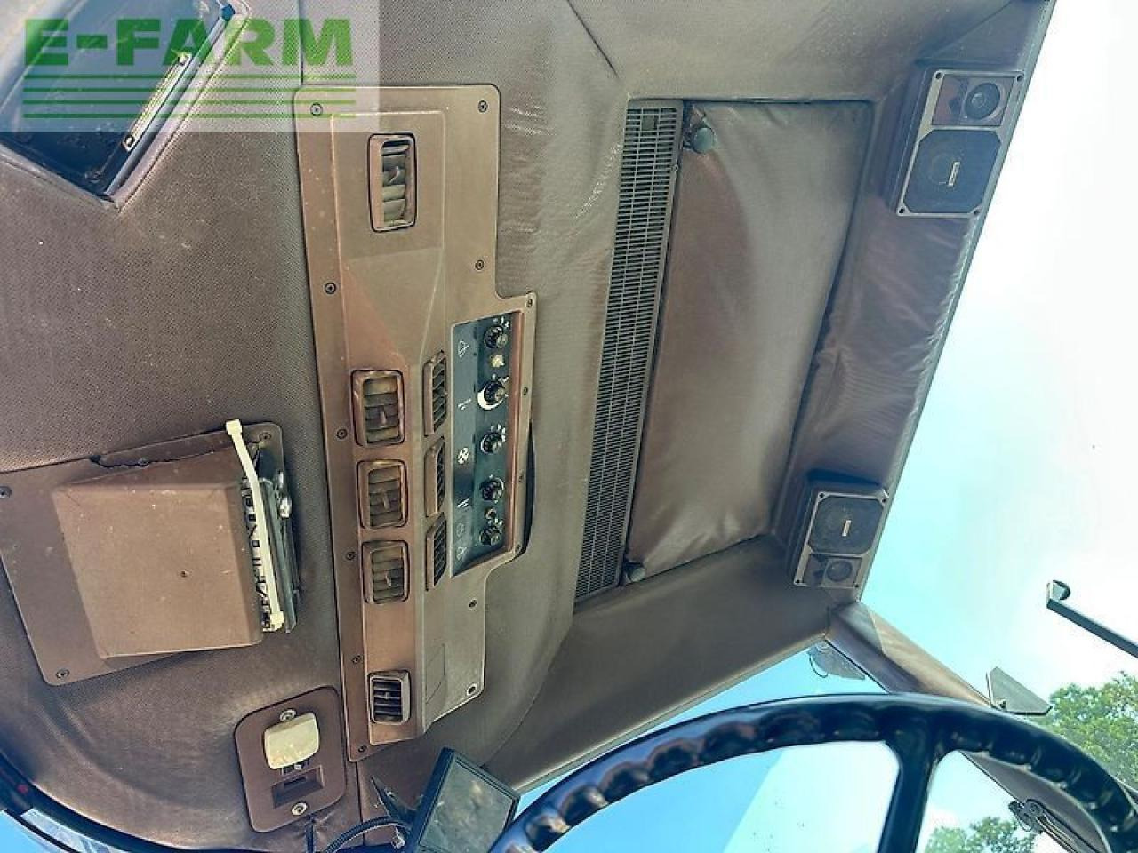 John Deere 4050 klima fronthubwerk - Trattore: foto 5 John Deere 4050 klima fronthubwerk - Trattore: foto 5