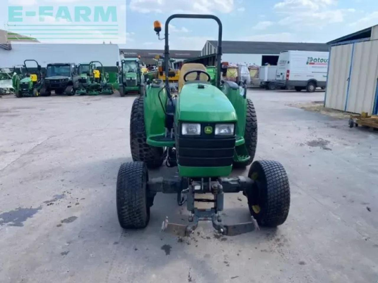 John Deere 4710 - Trattore: foto 2 John Deere 4710 - Trattore: foto 2