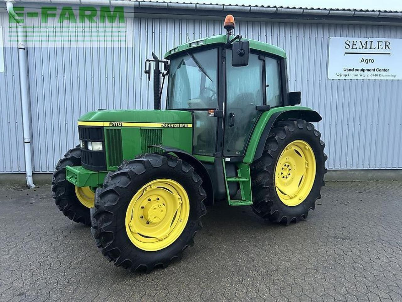 John Deere 6110 - Trattore: foto 1 John Deere 6110 - Trattore: foto 1