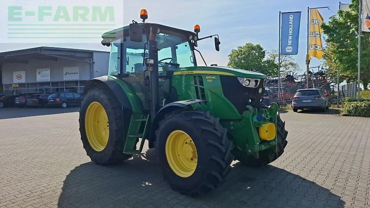 John Deere 6110 mc autoquad-getriebe 24/24 gänge - Trattore: foto 4 John Deere 6110 mc autoquad-getriebe 24/24 gänge - Trattore: foto 4