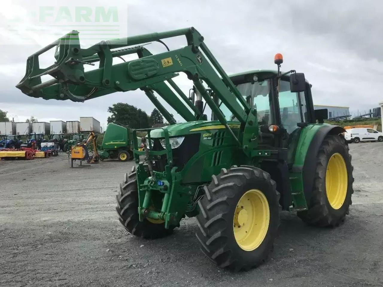 John Deere 6125 m . appelez le 06.45.65.73.53 - Trattore: foto 2 John Deere 6125 m . appelez le 06.45.65.73.53 - Trattore: foto 2
