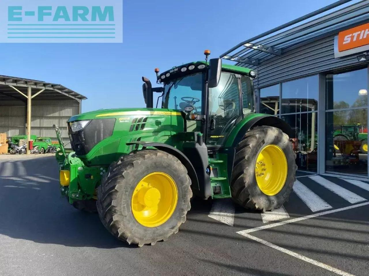 John Deere 6145 r autopower command pro destockage - Trattore: foto 1 John Deere 6145 r autopower command pro destockage - Trattore: foto 1