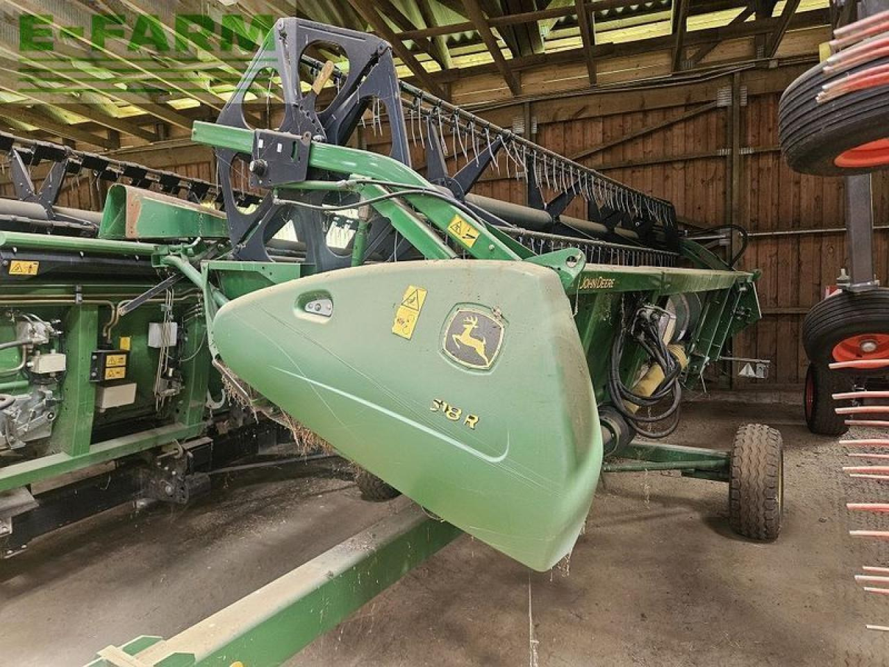 John Deere 618r + transportwagen - Barra di taglio per grano: foto 1 John Deere 618r + transportwagen - Barra di taglio per grano: foto 1