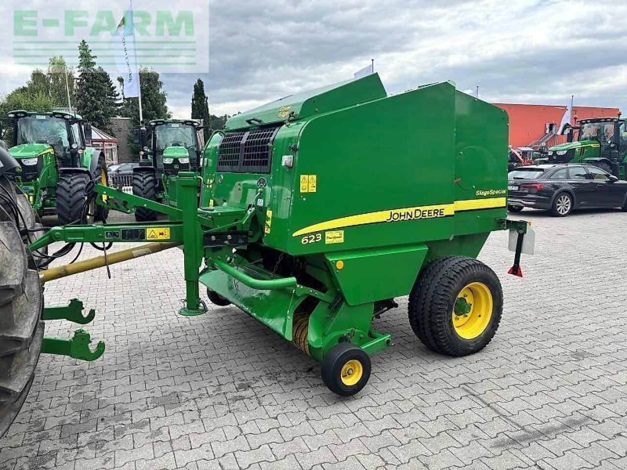 John Deere 623 - Pressa quadra: foto 1 John Deere 623 - Pressa quadra: foto 1