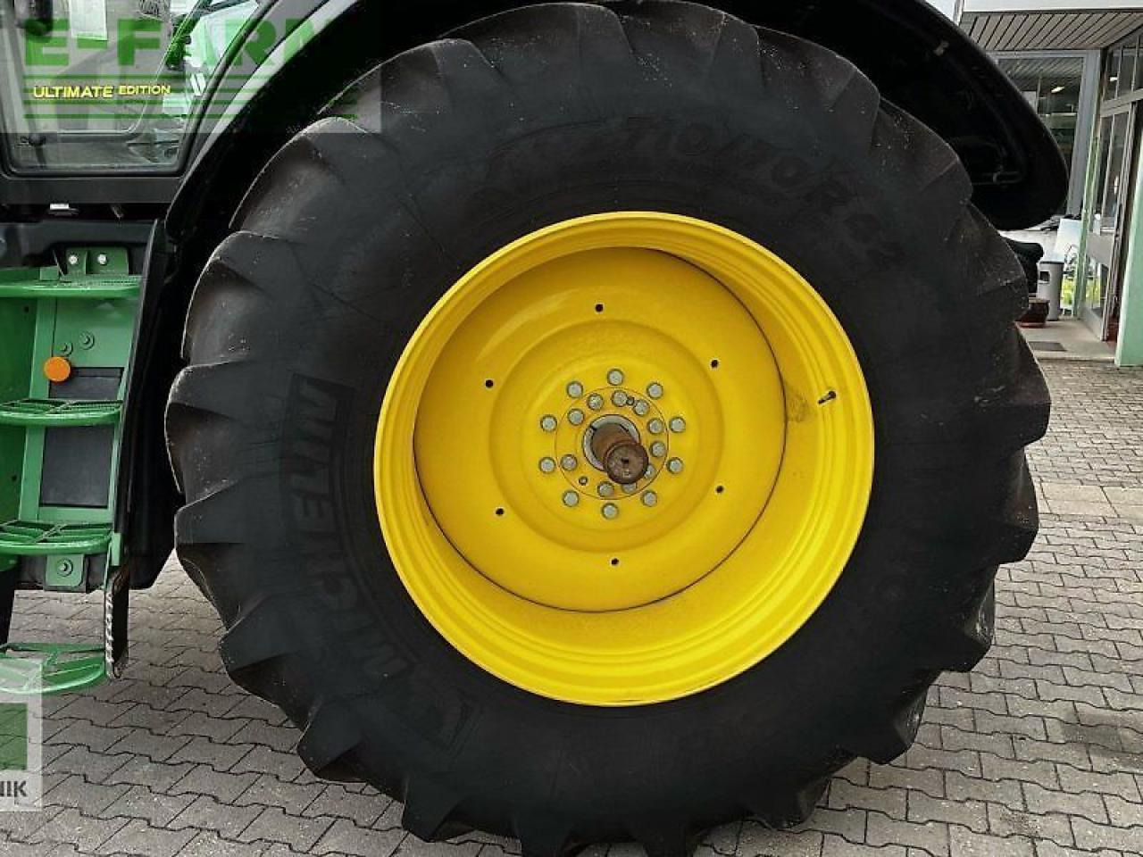 Trattore John Deere 6250r: foto 8 Trattore John Deere 6250r: foto 8