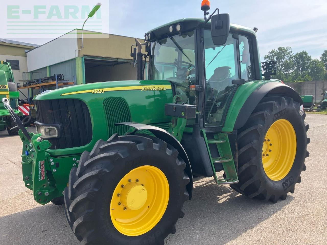 John Deere 6820 Premium - Trattore: foto 1 John Deere 6820 Premium - Trattore: foto 1