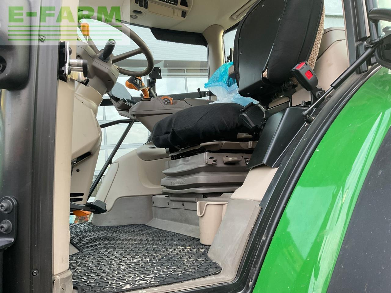 Trattore John Deere 6R 215: foto 27 Trattore John Deere 6R 215: foto 27