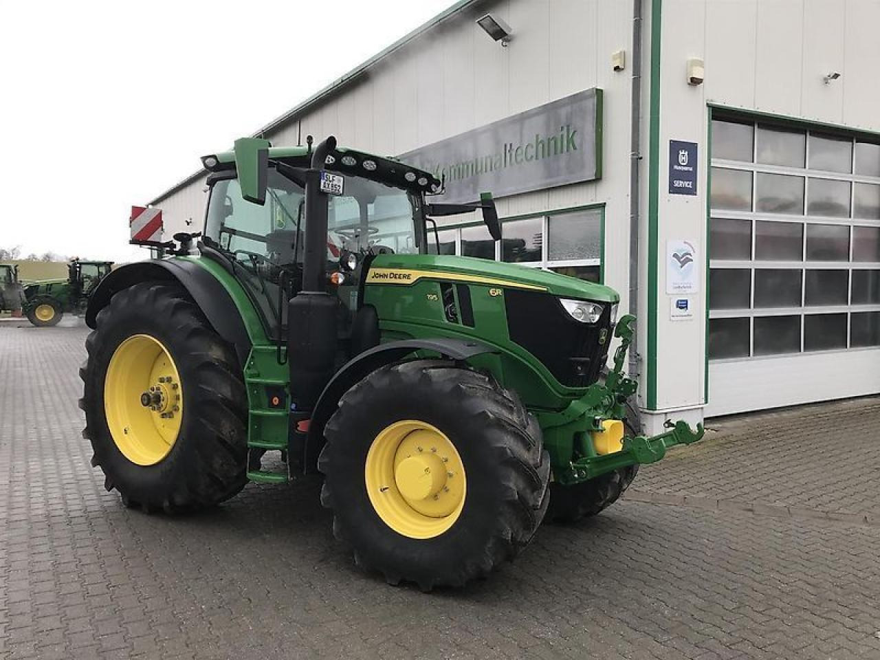 John Deere 6r 195 - Trattore: foto 1 John Deere 6r 195 - Trattore: foto 1