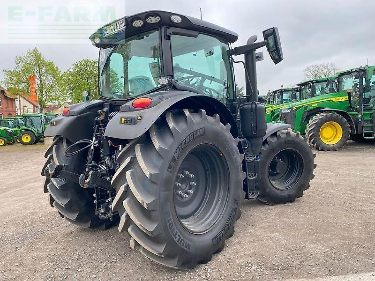 John Deere 6r150 black-edition - Trattore: foto 3 John Deere 6r150 black-edition - Trattore: foto 3