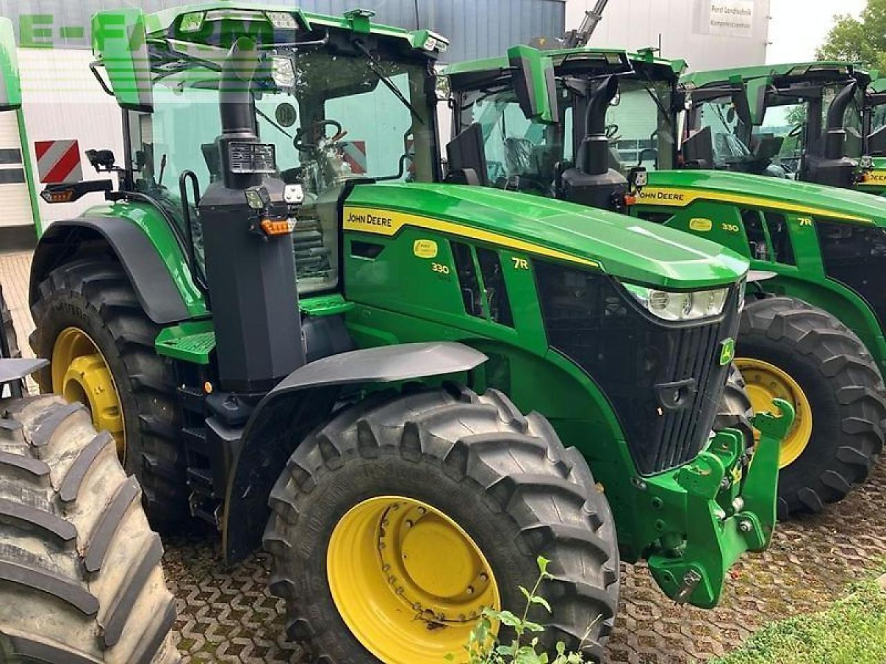 John Deere 7r 330 - Trattore: foto 1 John Deere 7r 330 - Trattore: foto 1