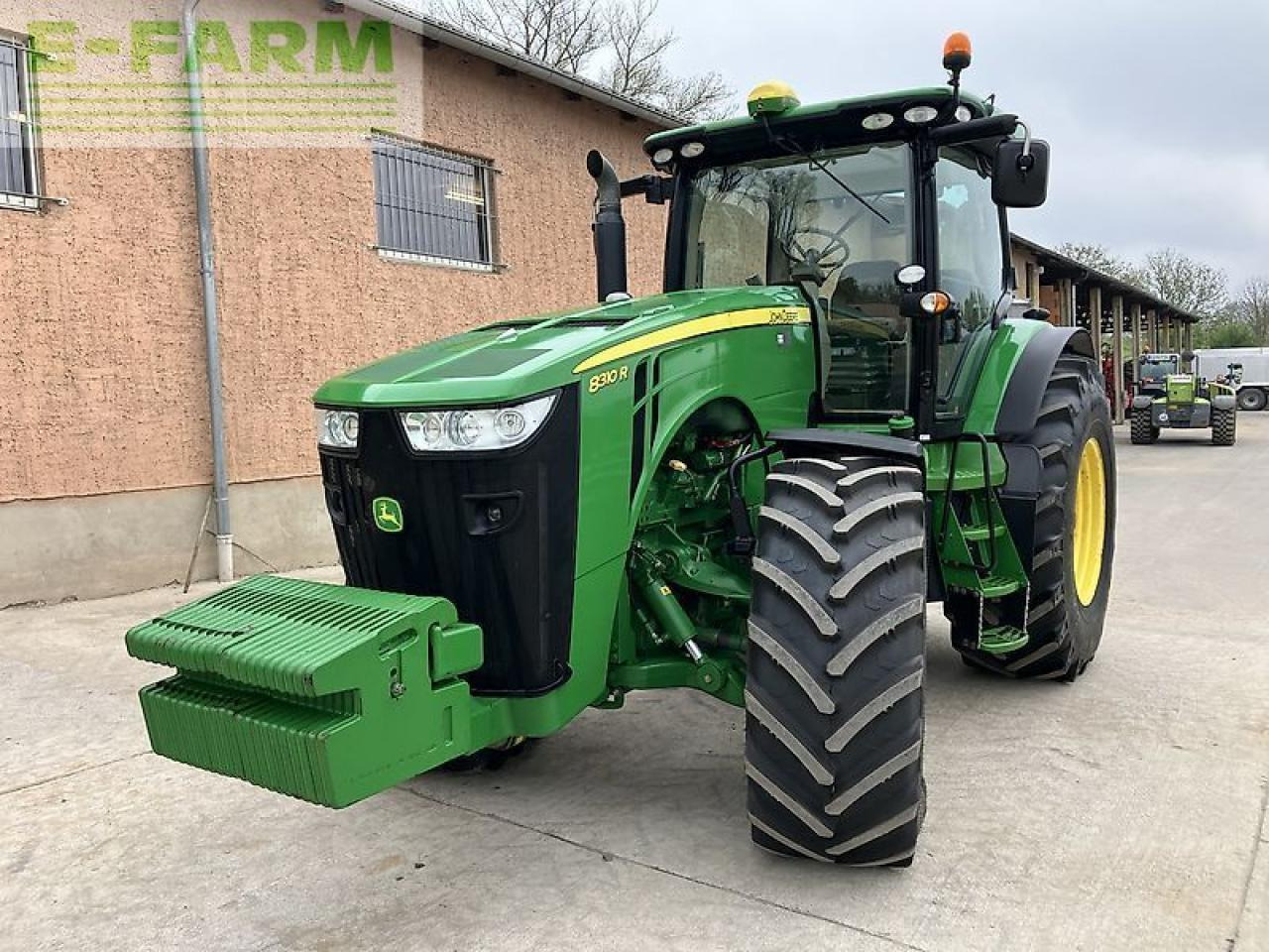 John Deere 8310r powr shift *motor neu* - Trattore: foto 2 John Deere 8310r powr shift *motor neu* - Trattore: foto 2
