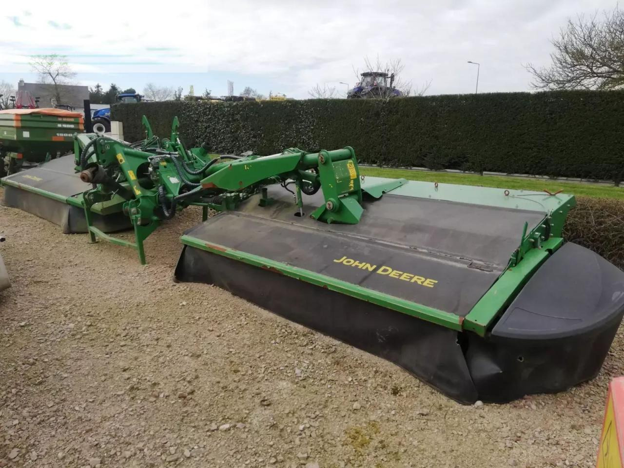 John Deere 950r - Falciatrice: foto 1 John Deere 950r - Falciatrice: foto 1