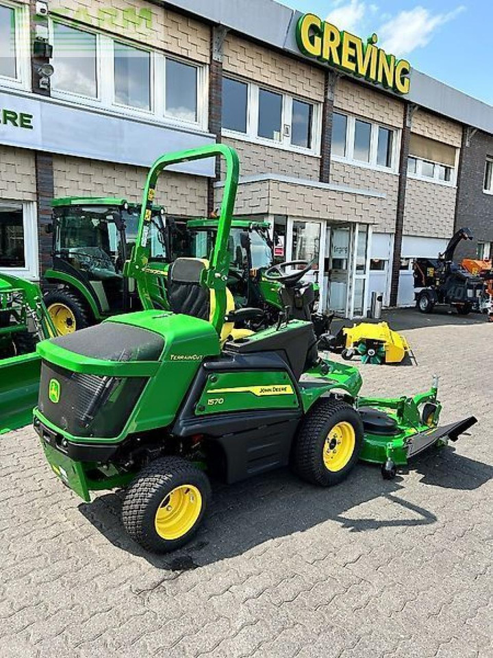 John Deere f1570 72" - Mietitrebbia: foto 4 John Deere f1570 72" - Mietitrebbia: foto 4