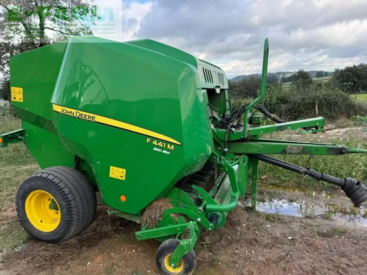 John Deere f441m - Pressa quadra: foto 1 John Deere f441m - Pressa quadra: foto 1