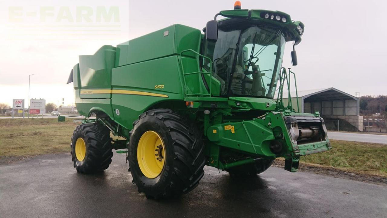 John Deere s670 4wd + macdon fd75 - Mietitrebbia: foto 2 John Deere s670 4wd + macdon fd75 - Mietitrebbia: foto 2