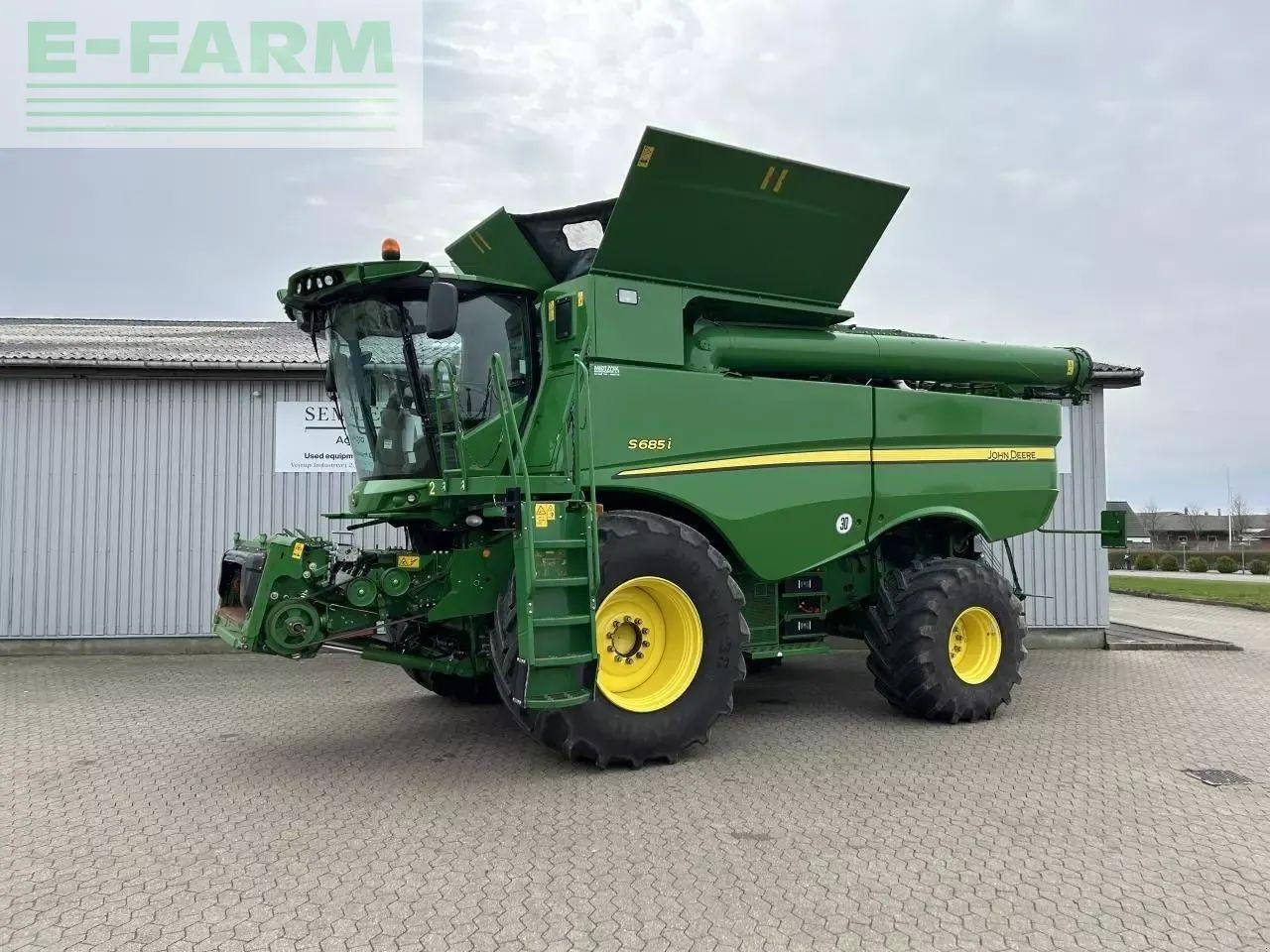 John Deere s685i - Mietitrebbia: foto 1 John Deere s685i - Mietitrebbia: foto 1