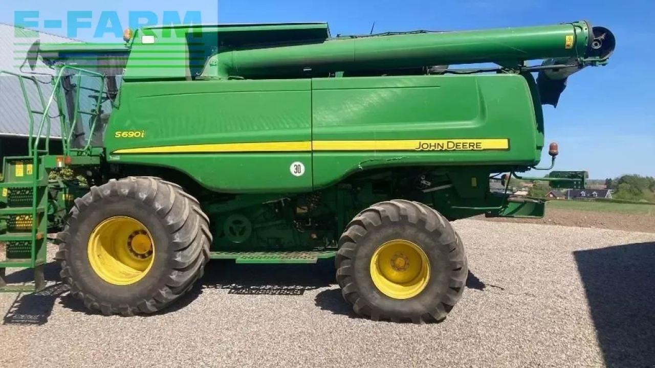 John Deere s690i - Mietitrebbia: foto 2 John Deere s690i - Mietitrebbia: foto 2