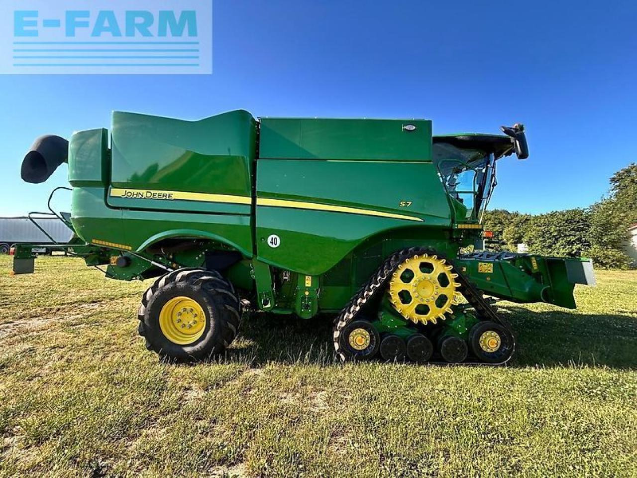 John Deere s780 - Mietitrebbia: foto 1 John Deere s780 - Mietitrebbia: foto 1