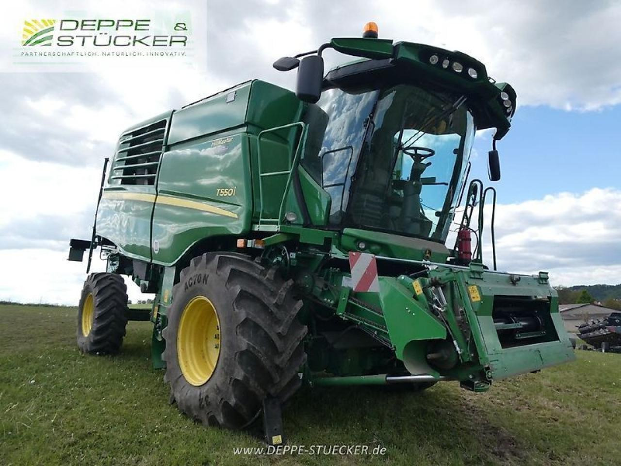 John Deere t550 hillmaster mit 722x + sww - Mietitrebbia: foto 5 John Deere t550 hillmaster mit 722x + sww - Mietitrebbia: foto 5