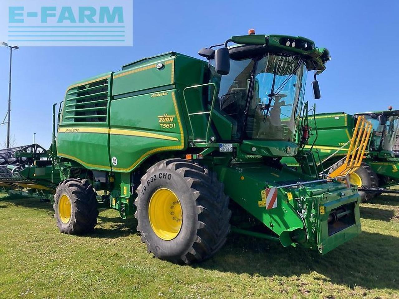 John Deere t560 hm - Mietitrebbia: foto 1 John Deere t560 hm - Mietitrebbia: foto 1
