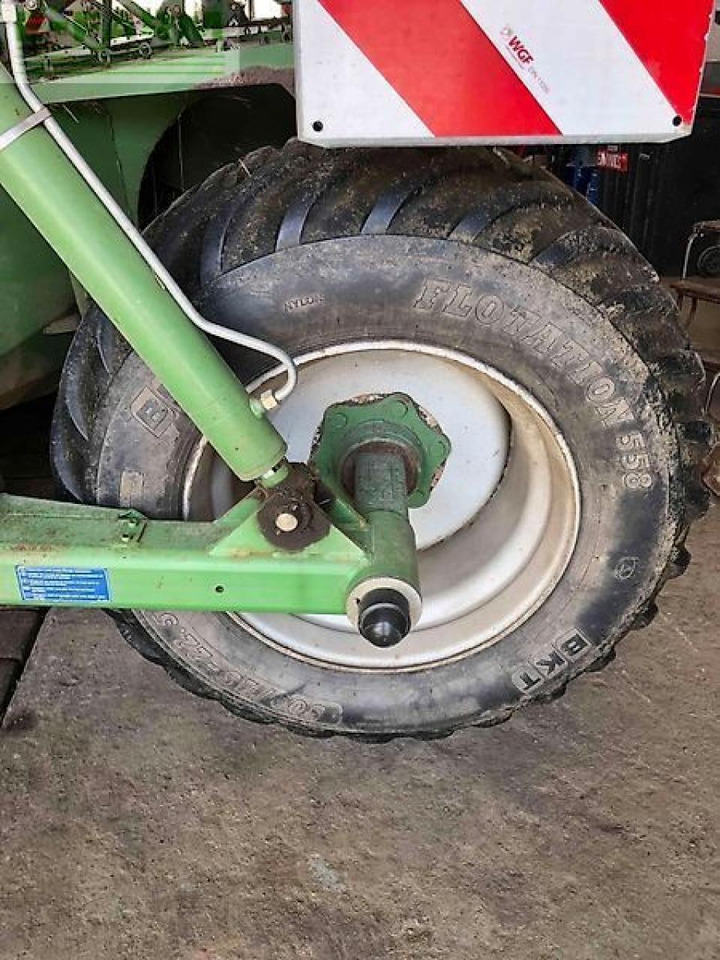 Krone easy cut 6210 cv - Falciatrice: foto 5 Krone easy cut 6210 cv - Falciatrice: foto 5