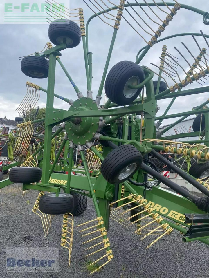 Krone schwadro tc 880 - Voltafieno: foto 3 Krone schwadro tc 880 - Voltafieno: foto 3