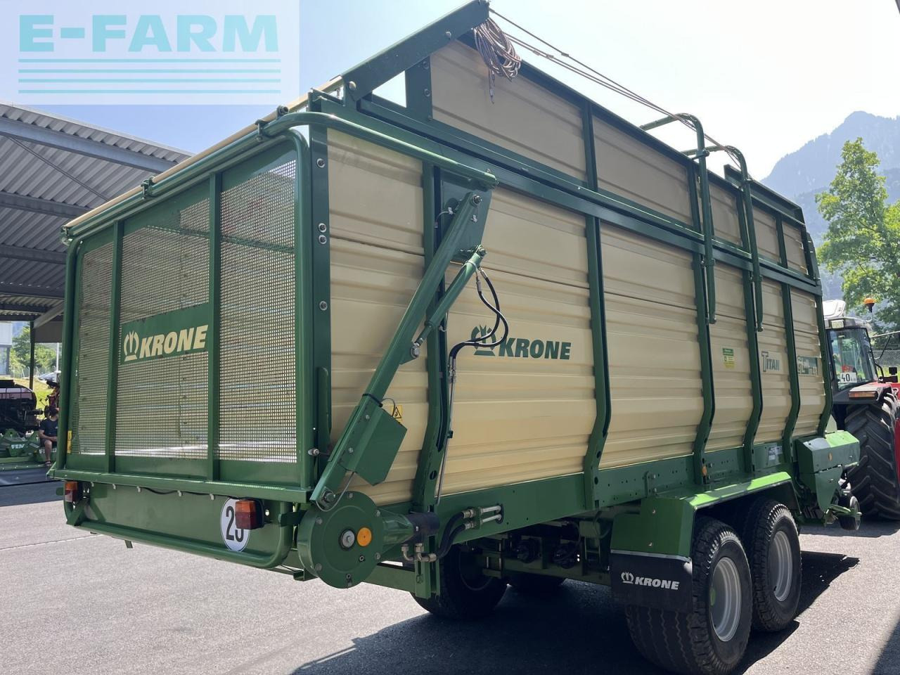 Krone titan 6-48 gl all in - Rimorchio a cassone agricolo: foto 5 Krone titan 6-48 gl all in - Rimorchio a cassone agricolo: foto 5