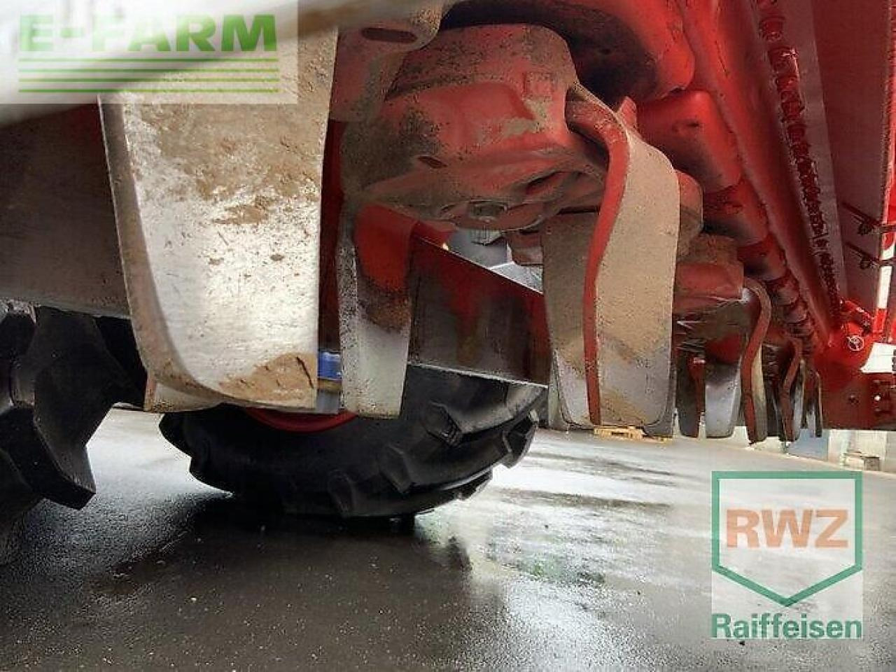 Kuhn combiliner venta lc302 (55+10,2 ha) - Seminatrice: foto 3 Kuhn combiliner venta lc302 (55+10,2 ha) - Seminatrice: foto 3