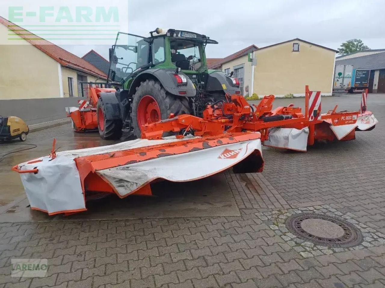 Kuhn fc 313 df-ff und fc 883 d-ff mit neuem mähbalken ! - Falciatrice: foto 1 Kuhn fc 313 df-ff und fc 883 d-ff mit neuem mähbalken ! - Falciatrice: foto 1