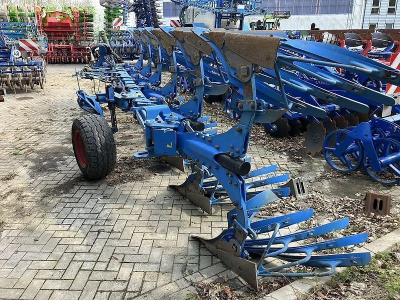 Lemken juwel 8 v t 5/1 drehpflug 6 schar - Aratro: foto 4 Lemken juwel 8 v t 5/1 drehpflug 6 schar - Aratro: foto 4