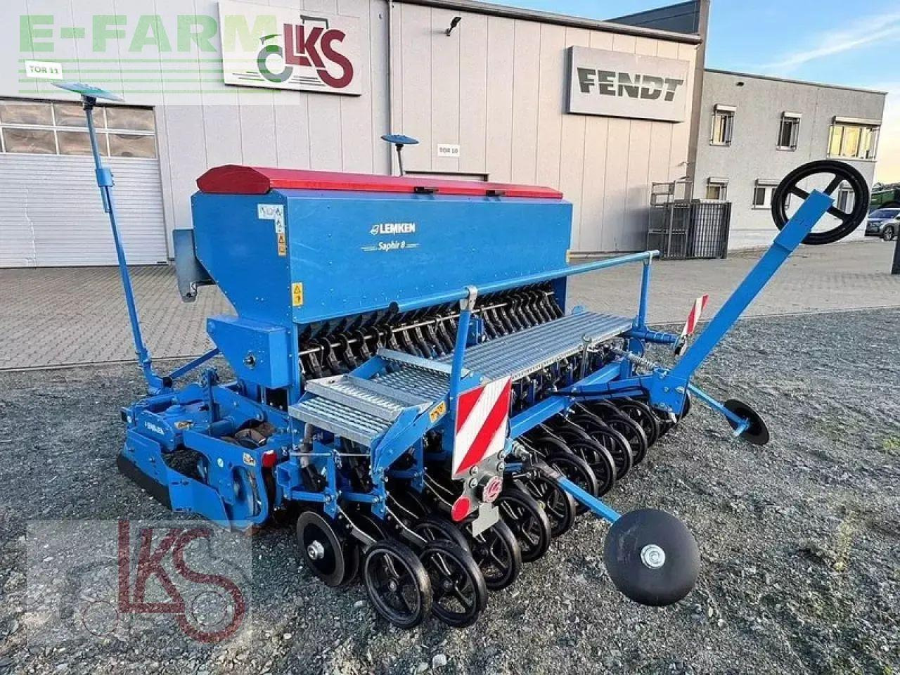 Lemken saphir 8 / 300 ds + zirkon 8 / 300 - Seminatrice combinata: foto 4 Lemken saphir 8 / 300 ds + zirkon 8 / 300 - Seminatrice combinata: foto 4