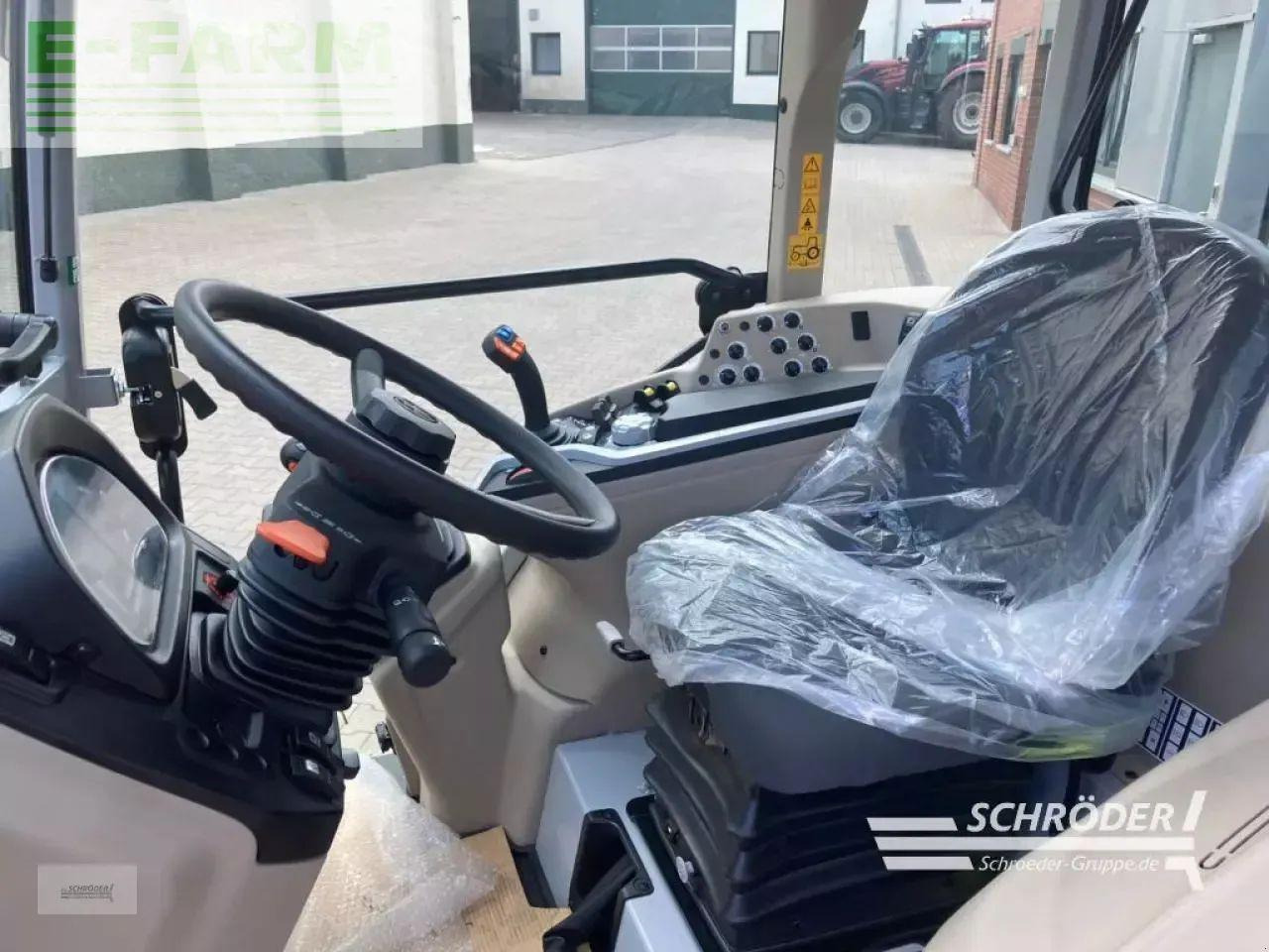 Trattore Massey Ferguson 3fr.85 cab efficient: foto 19