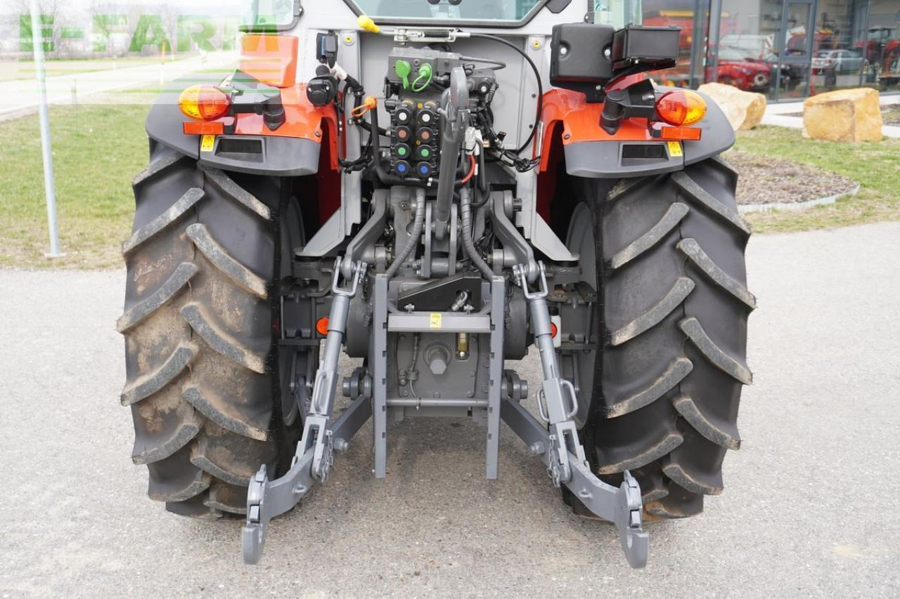 Massey Ferguson 3wf.115 efficient - Trattore: foto 5 Massey Ferguson 3wf.115 efficient - Trattore: foto 5