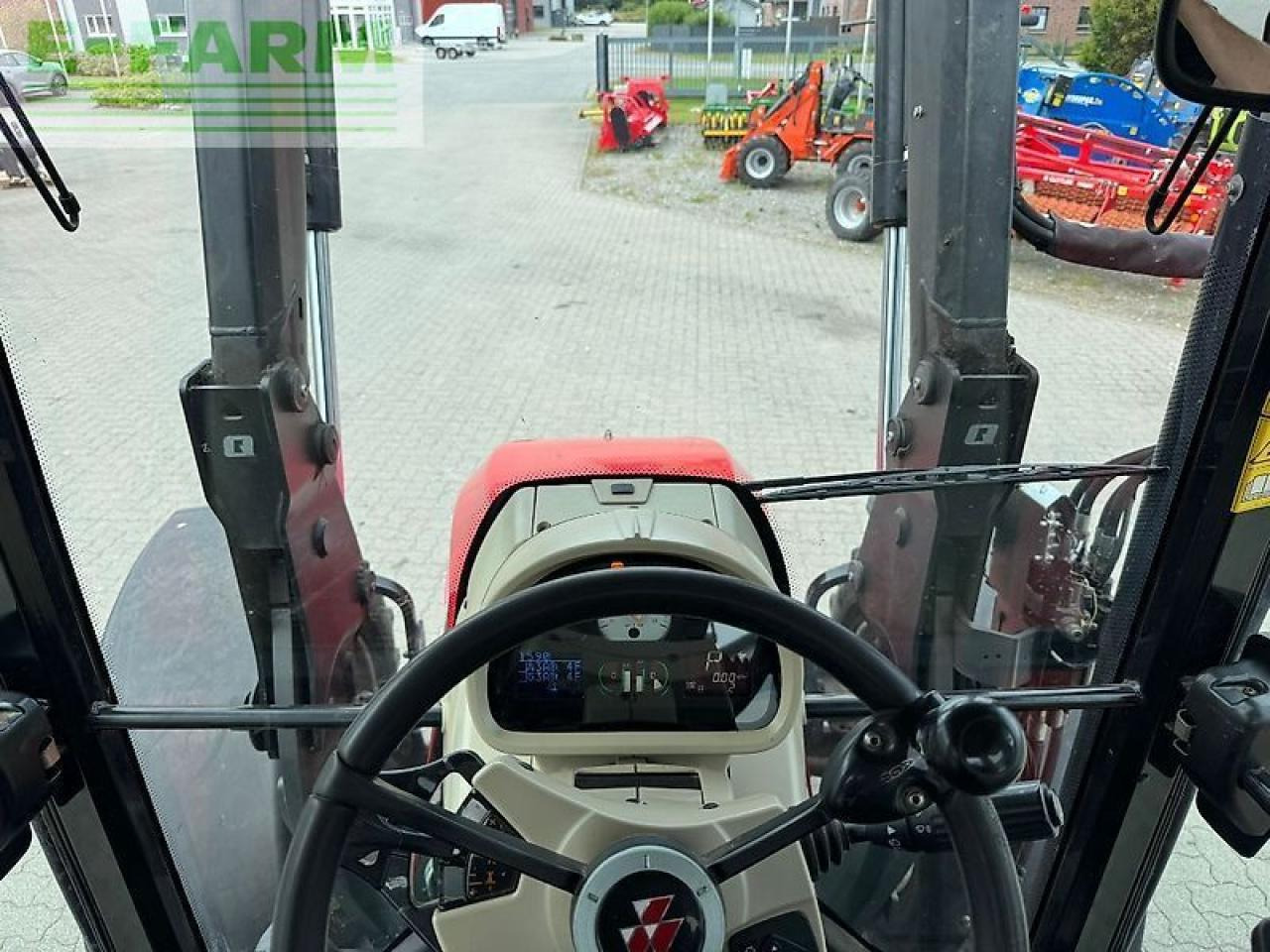 Massey Ferguson 5613 dyna-6 - Trattore: foto 4 Massey Ferguson 5613 dyna-6 - Trattore: foto 4