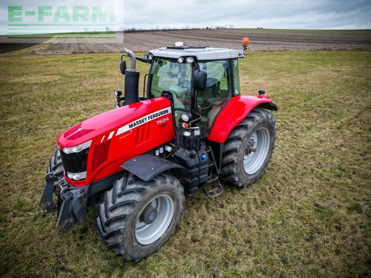 Massey Ferguson mf 7624 dyna-vt exclusive Exclusive - Trattore: foto 4 Massey Ferguson mf 7624 dyna-vt exclusive Exclusive - Trattore: foto 4