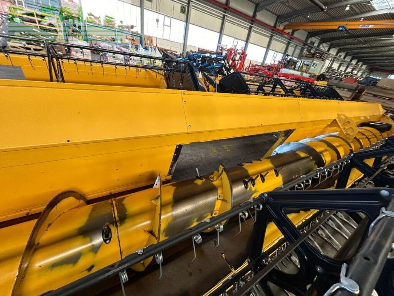 New Holland 760cg 12.5m/41 ft vf - Accessori per trincia: foto 3 New Holland 760cg 12.5m/41 ft vf - Accessori per trincia: foto 3
