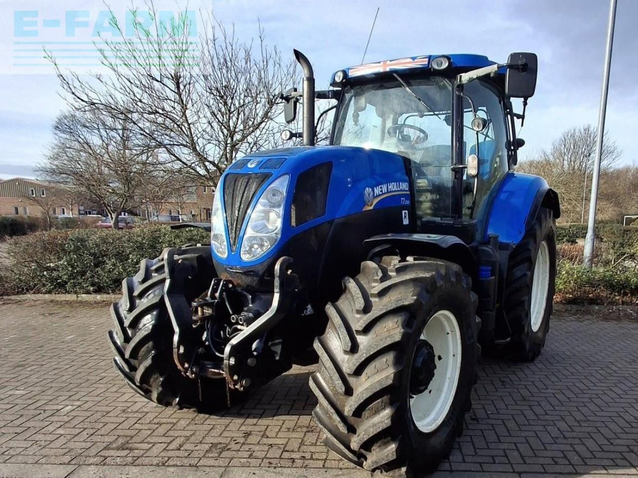 New Holland T7 200 - Trattore: foto 1 New Holland T7 200 - Trattore: foto 1