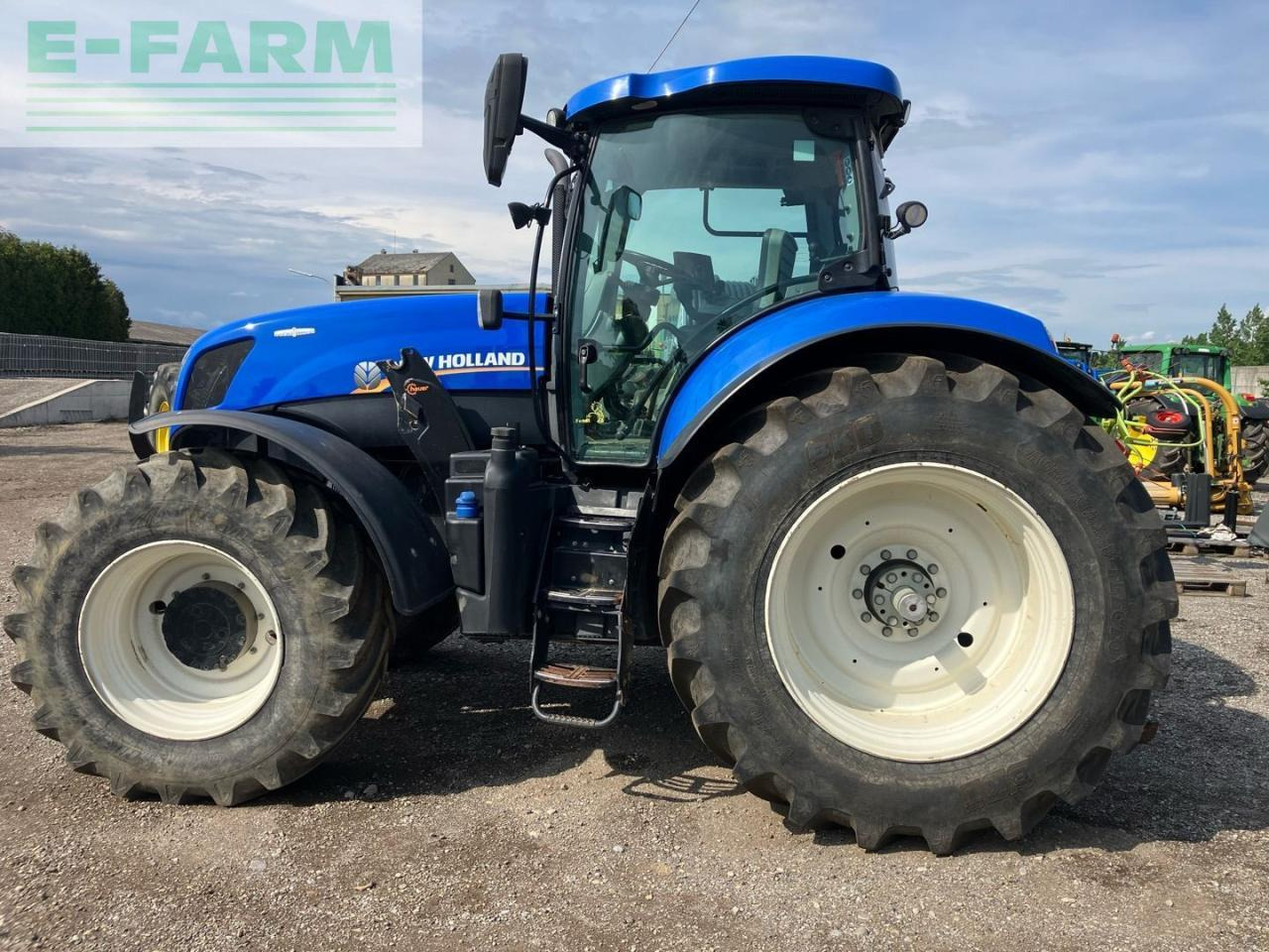 New Holland T7.220 - Trattore: foto 2 New Holland T7.220 - Trattore: foto 2