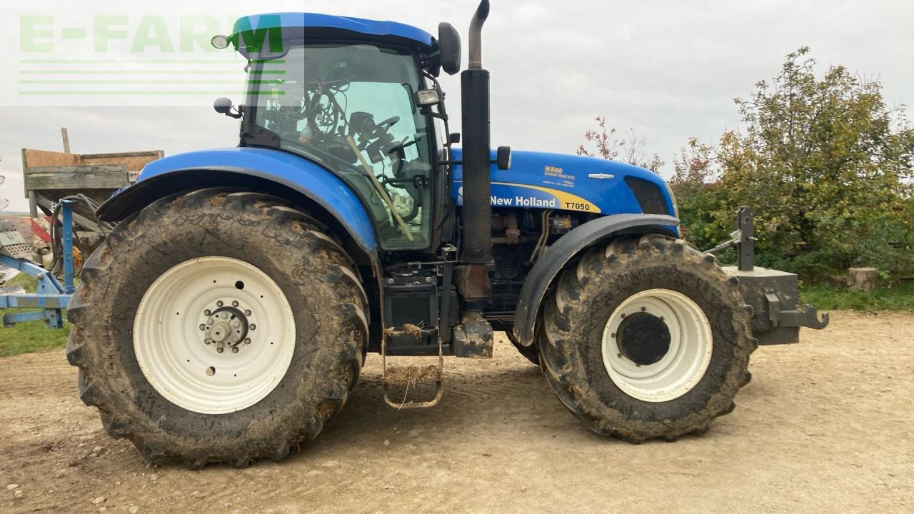 New Holland T7050 - Trattore: foto 5 New Holland T7050 - Trattore: foto 5