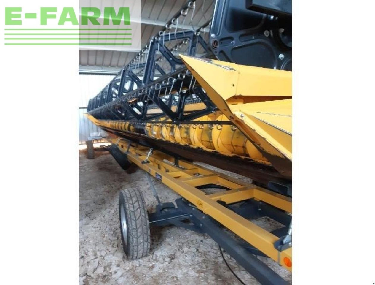 New Holland cpe1070 - Barra di taglio per grano: foto 1 New Holland cpe1070 - Barra di taglio per grano: foto 1