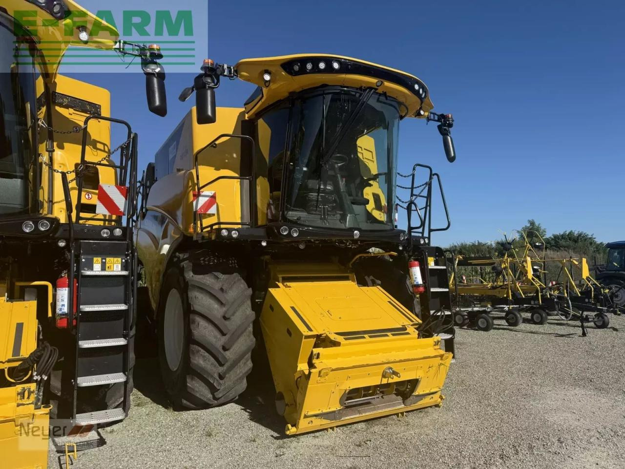 New Holland cr 7.90 - Mietitrebbia: foto 3 New Holland cr 7.90 - Mietitrebbia: foto 3