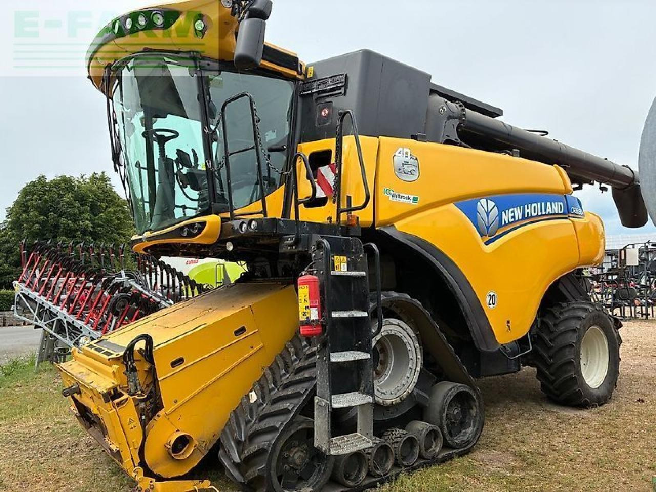 Mietitrebbia New Holland cr 8.80: foto 33