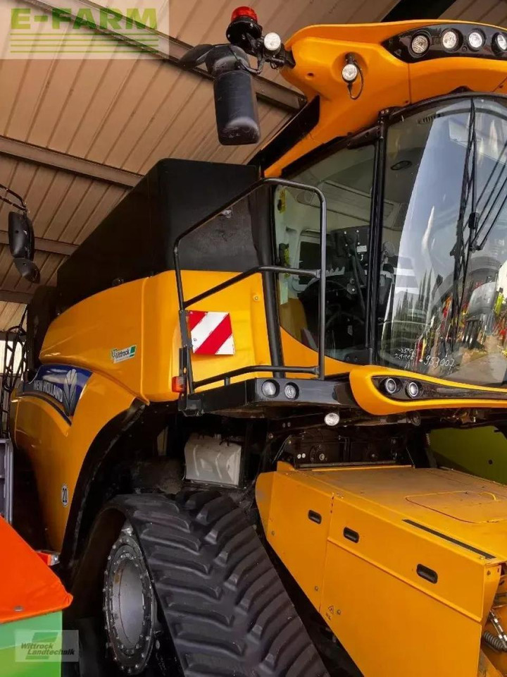 Mietitrebbia New Holland cr 8.80: foto 28