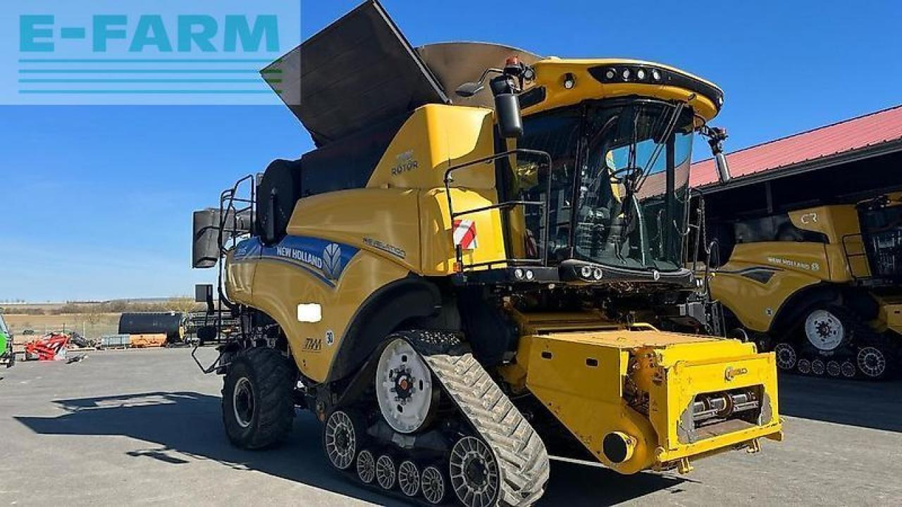 New Holland cr 8.90 10,7msw + sww mähdrescher intellisense macdon - Mietitrebbia: foto 4 New Holland cr 8.90 10,7msw + sww mähdrescher intellisense macdon - Mietitrebbia: foto 4