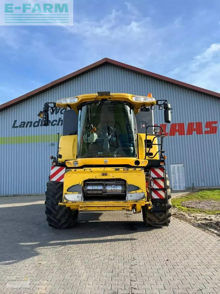 New Holland cr 9070 - Mietitrebbia: foto 2 New Holland cr 9070 - Mietitrebbia: foto 2