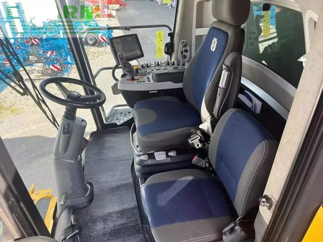 New Holland cr8.90 - Mietitrebbia: foto 5 New Holland cr8.90 - Mietitrebbia: foto 5